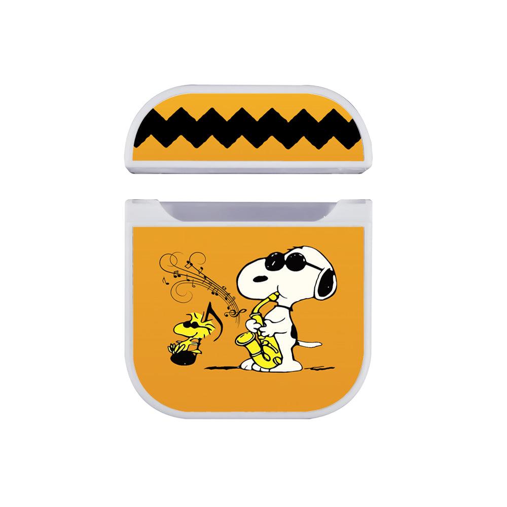 Snoopy Saxophone Player Apple Airpods Case White