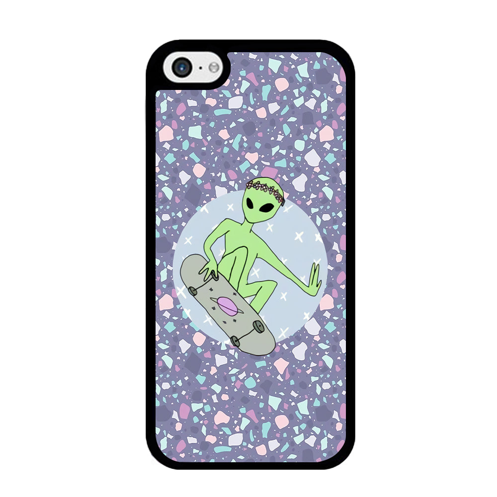 Alien Skate Show iPhone 5 | 5s Case - Carneyforia