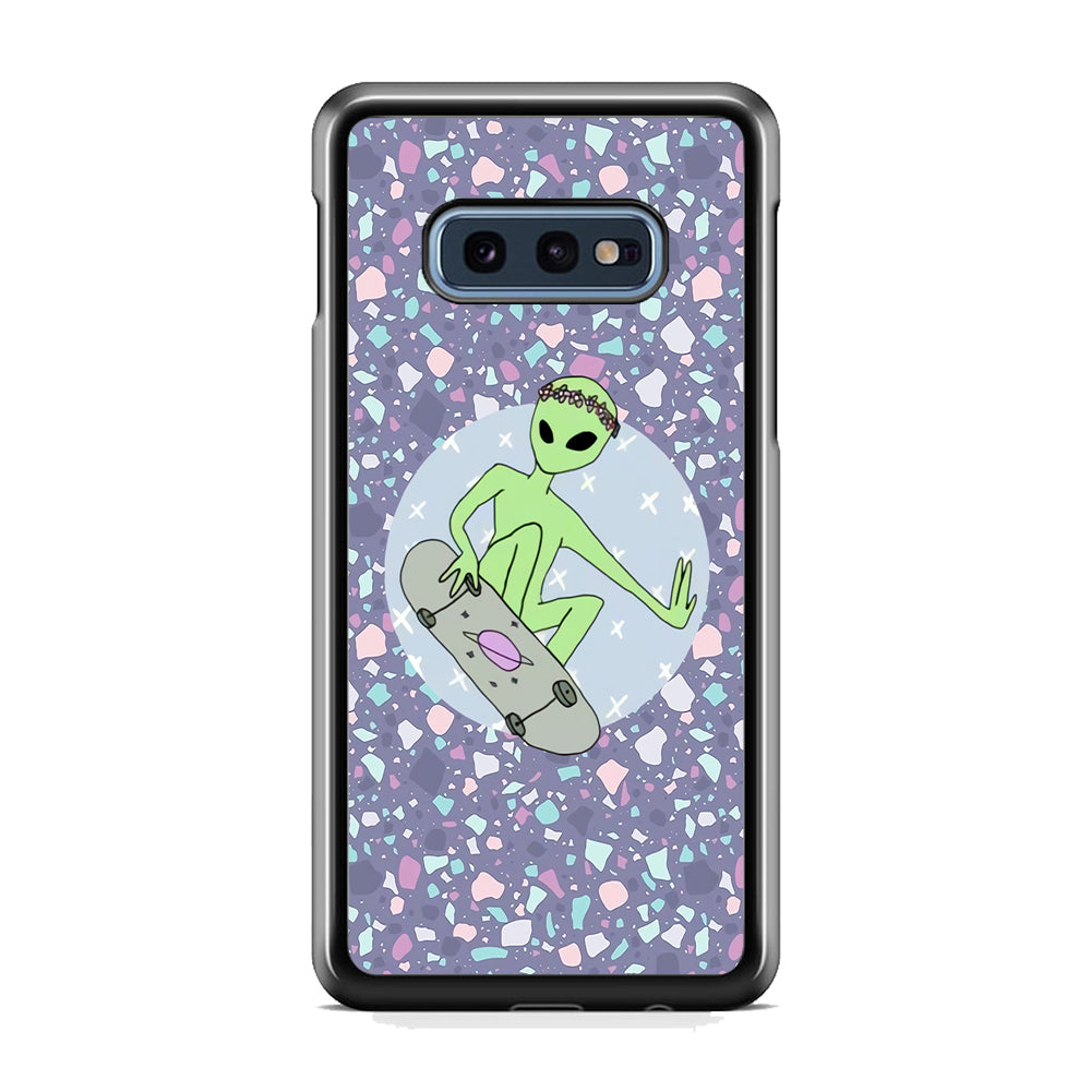 Alien Skate Show Samsung Galaxy S10E Case
