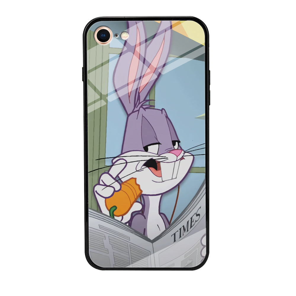 Bugs Bunny Reading The Newspaper iPhone 8 Case