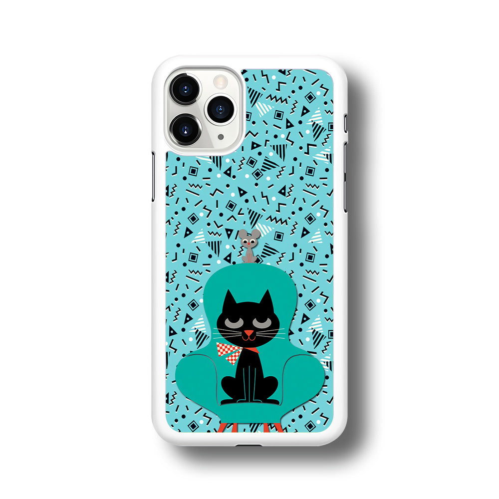Cat and Mouse in a Chair iPhone 11 Pro Case