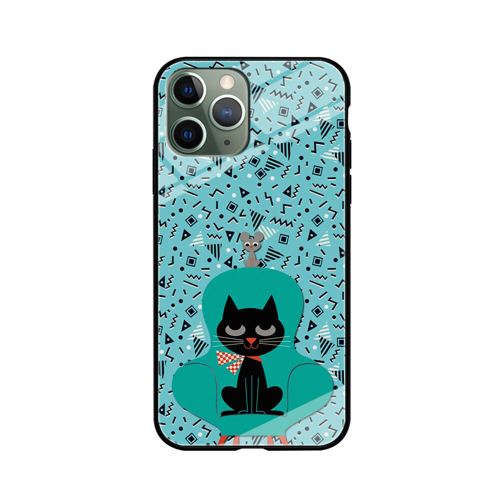 Cat and Mouse in a Chair iPhone 11 Pro Case