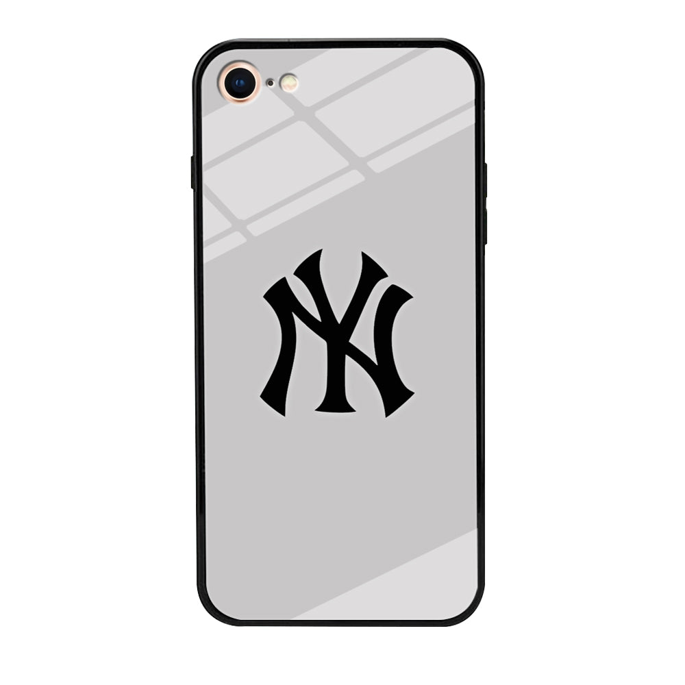 MLB New York Yankees White Milk iPhone 8 Case