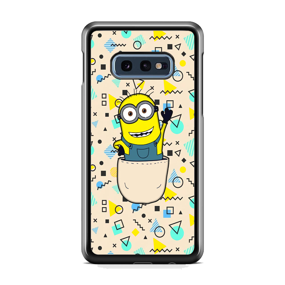 Minion Stand on The Pocket Samsung Galaxy S10E Case