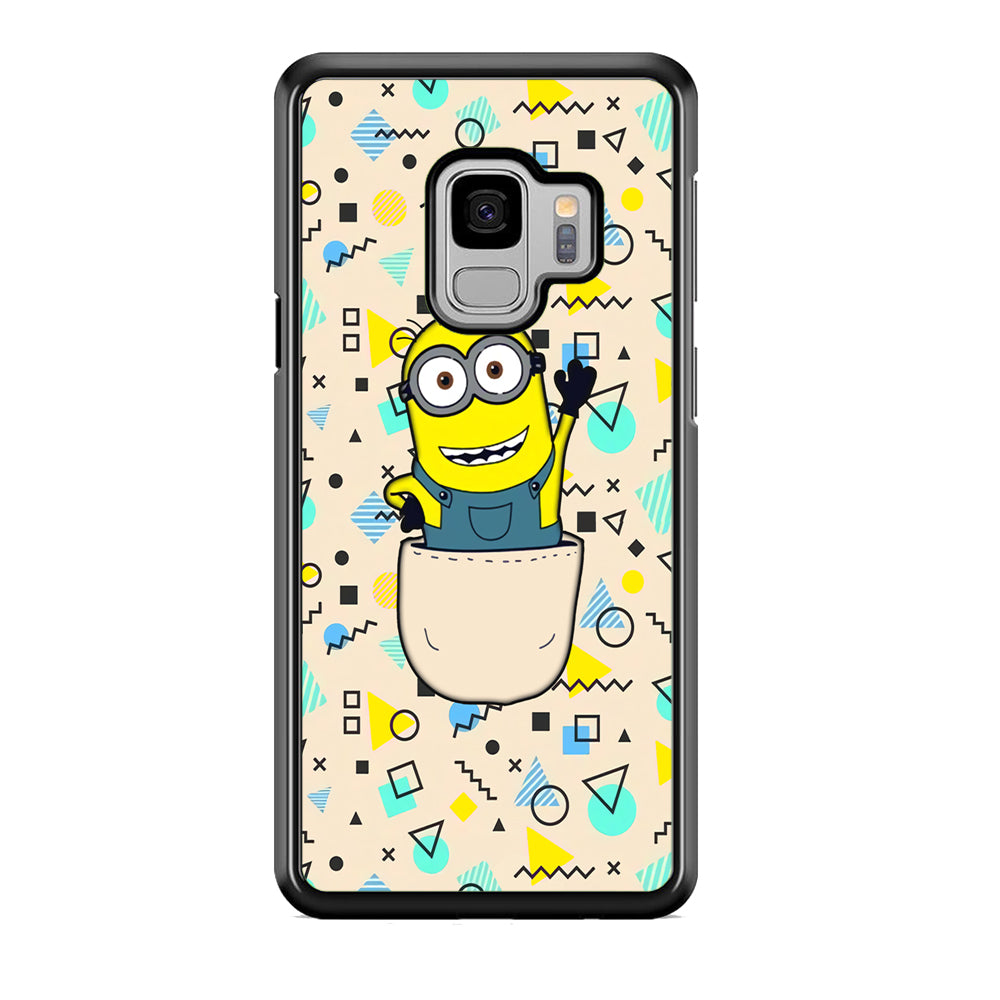 Minion Stand on The Pocket Samsung Galaxy S9 Case