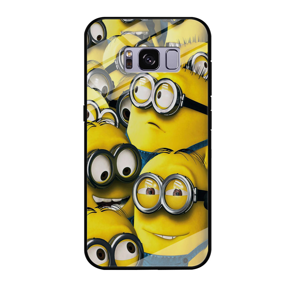 Minions Gather Around Samsung Galaxy S8 Case