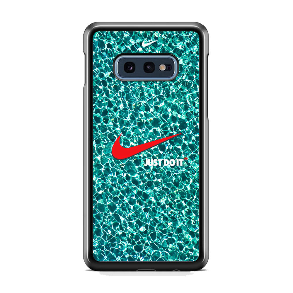 Nike Red Shiny Samsung Galaxy S10E Case