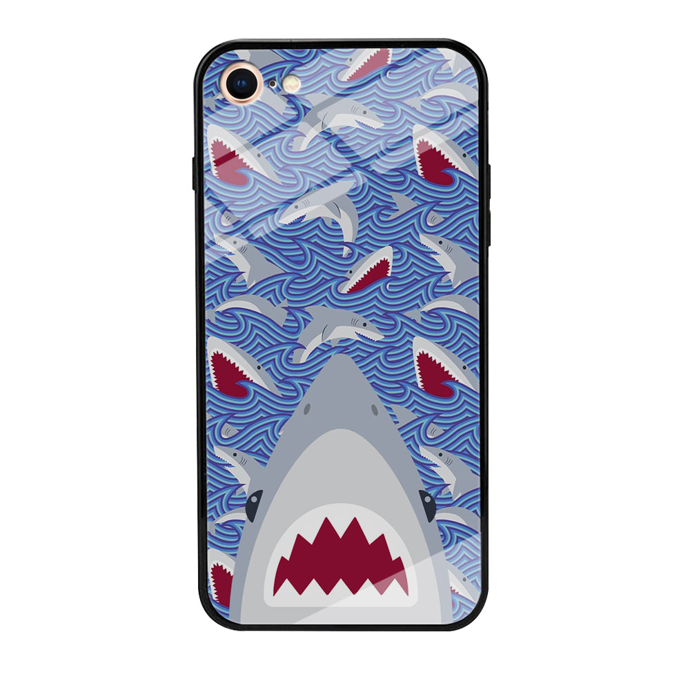Shark in Sea Surface iPhone 8 Case