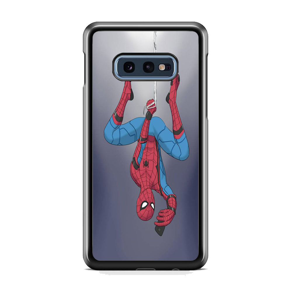 Spiderman Selfie While Hanging Samsung Galaxy S10E Case