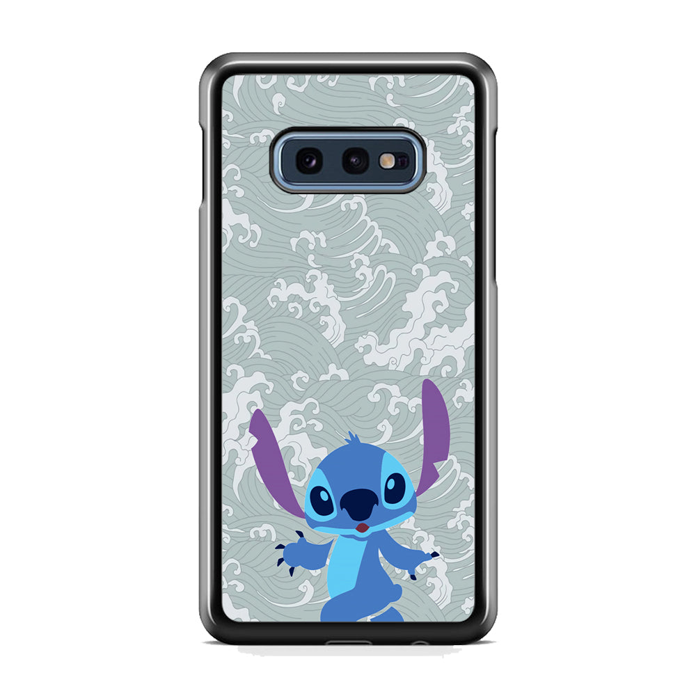 Stitch Walk on The Wave Samsung Galaxy S10E Case