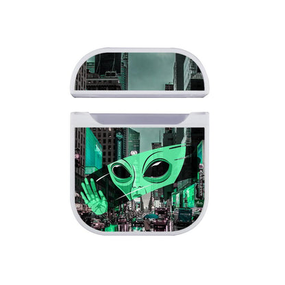 Alien Observing The City Apple Airpods Case White