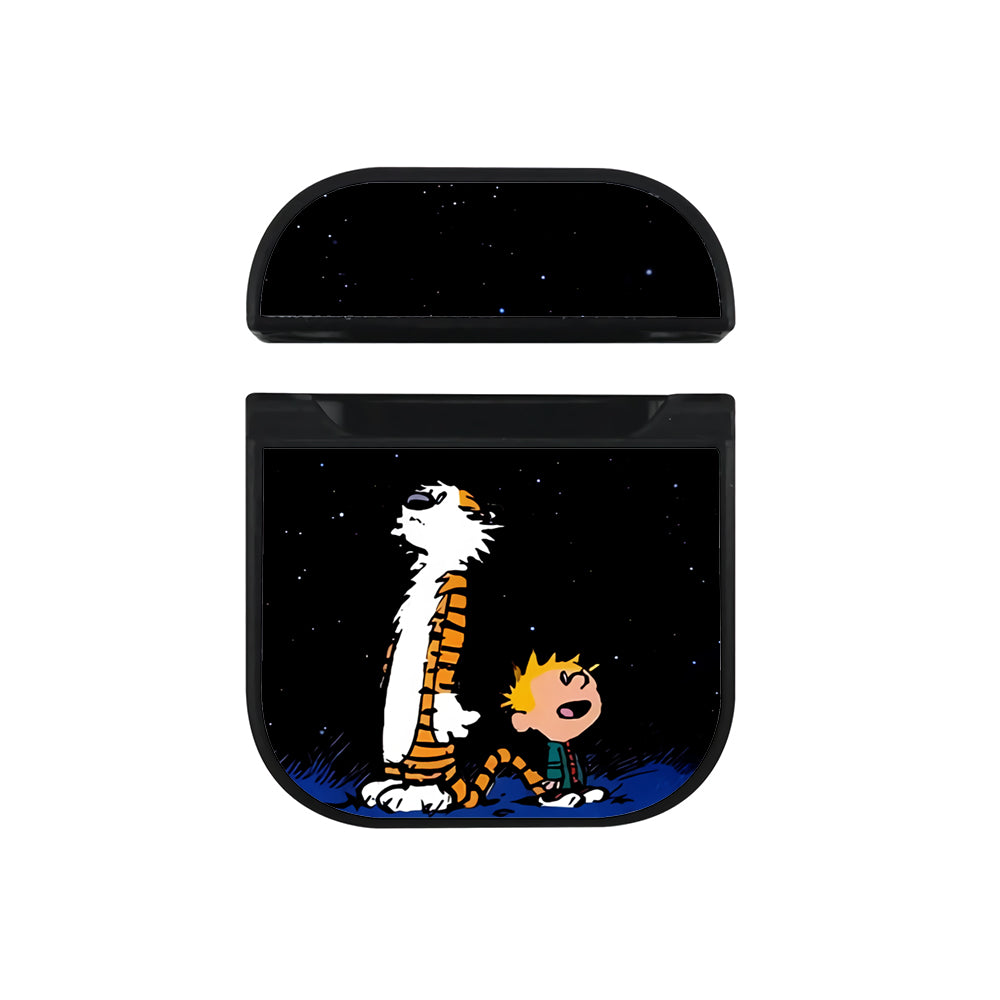 Calvin and Hobbes Looks at The Stars Apple Airpods Case Black