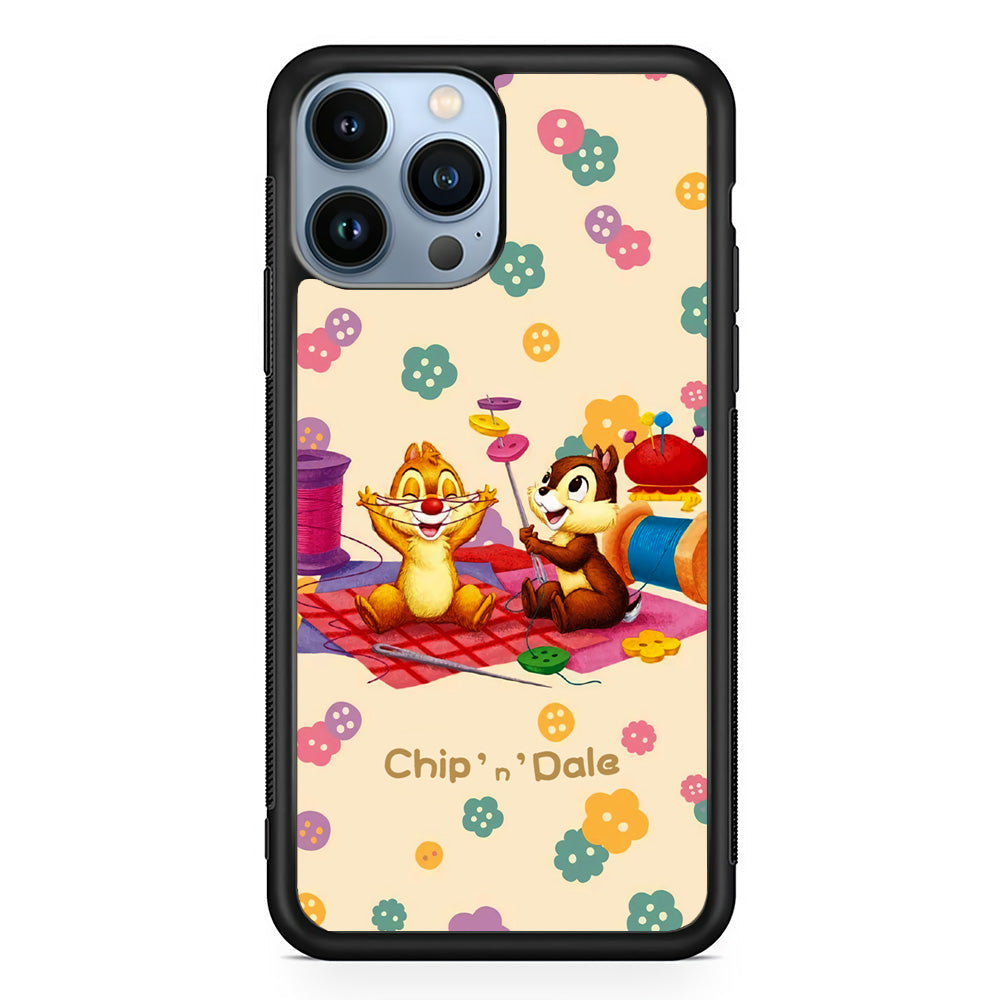 Chip N Dale Play with Yarn iPhone 15 Pro Case - Carneyforia