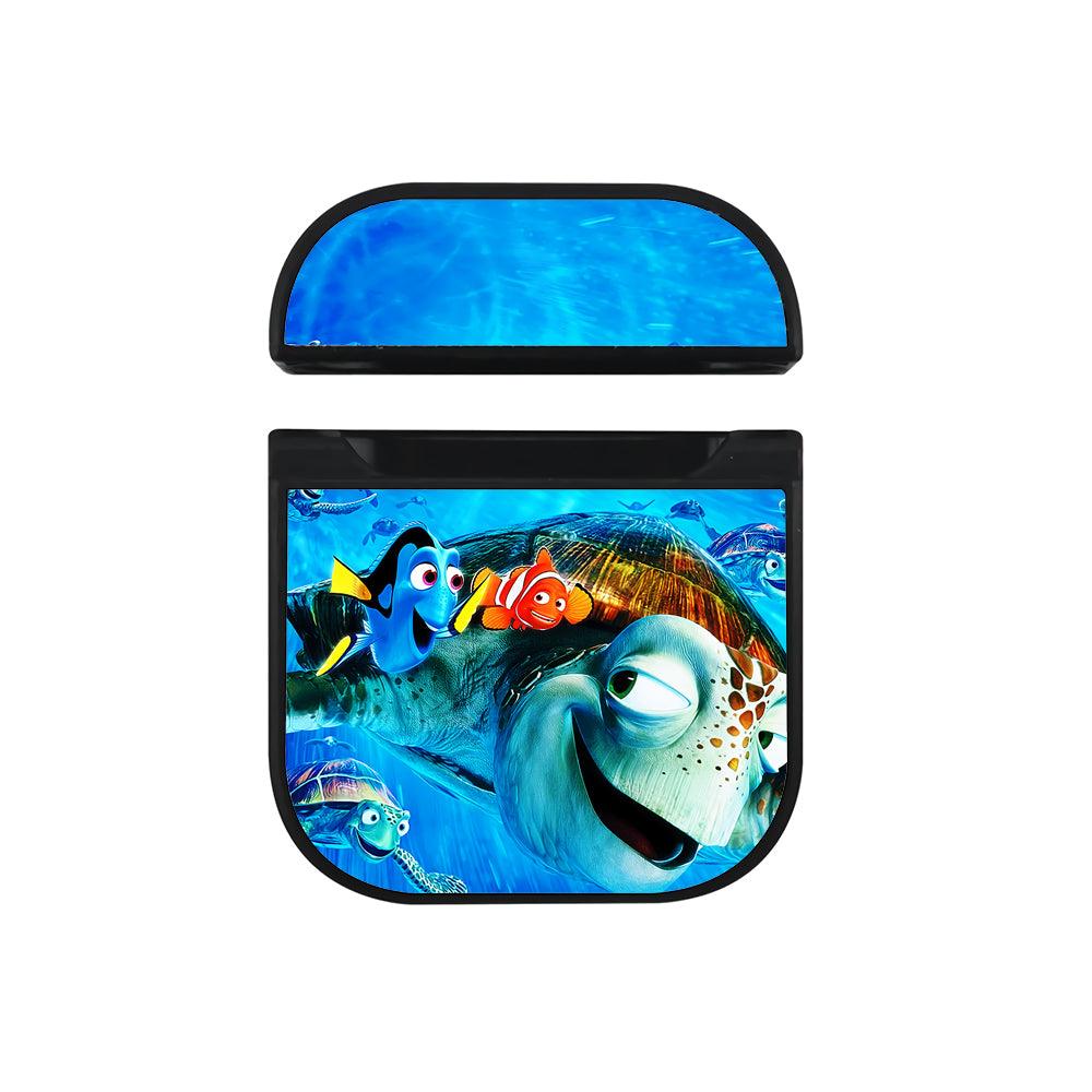 Finding Nemo Dorry and Turtle Apple Airpods Case Black