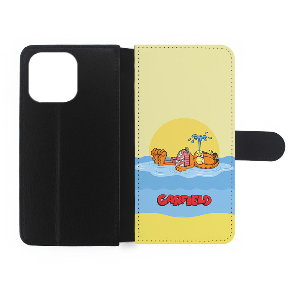 Garfield Bask on The Water iPhone 14 Plus Case