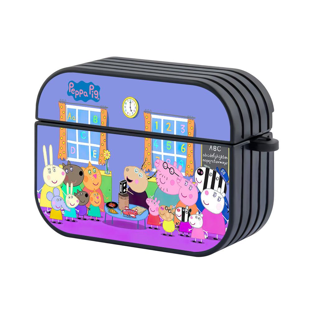Peppa Pig Community Warmth Apple Airpods Pro Case Black
