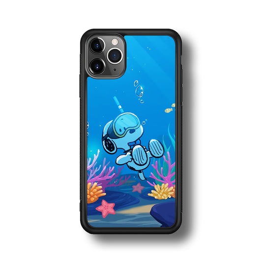 Snoopy Enjoy Diving iPhone 11 Pro Case