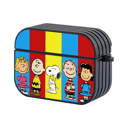 Snoopy The Family Photoshoot Apple Airpods Pro Case Black