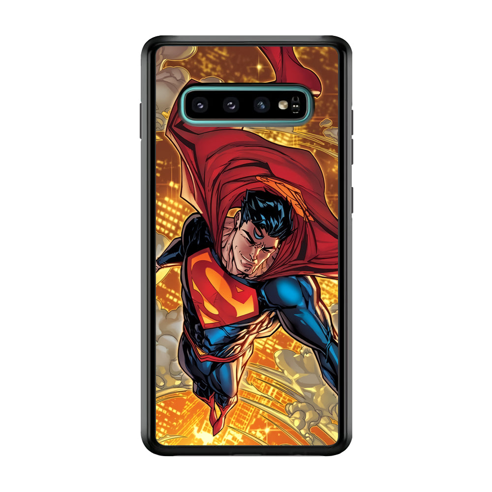 Superman Flying Through The City Samsung Galaxy S10 Case