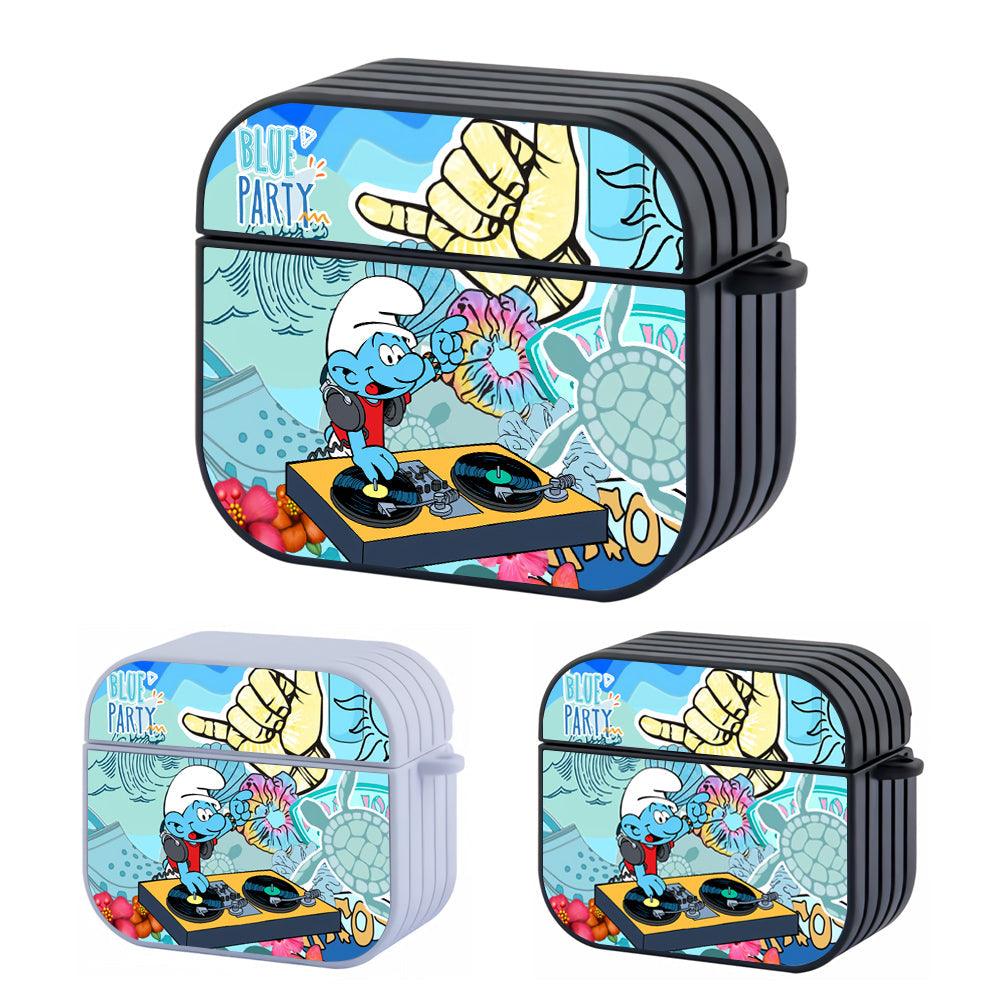 The Smurfs In the Ocean Make a Blue Party Apple Airpods 4 Case