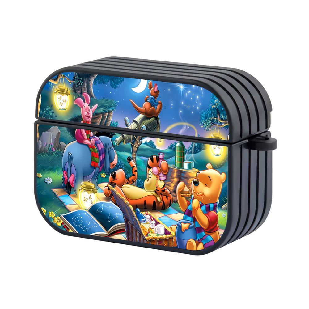 Winnie The Pooh Together in the Starry Night Apple Airpods Pro 2 Case Black