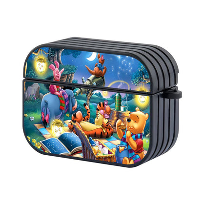 Winnie The Pooh Together in the Starry Night Apple Airpods Pro 2 Case Black