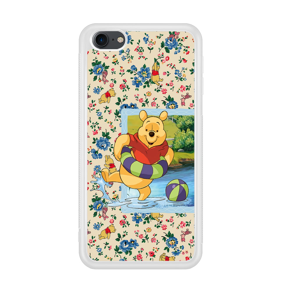 Winnie The Pooh Water Play iPod Touch 6 Case