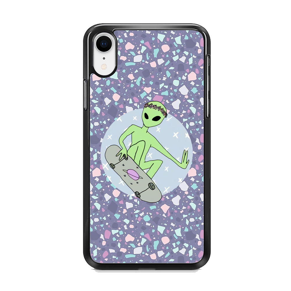 Alien Skate Show iPhone XR Case
