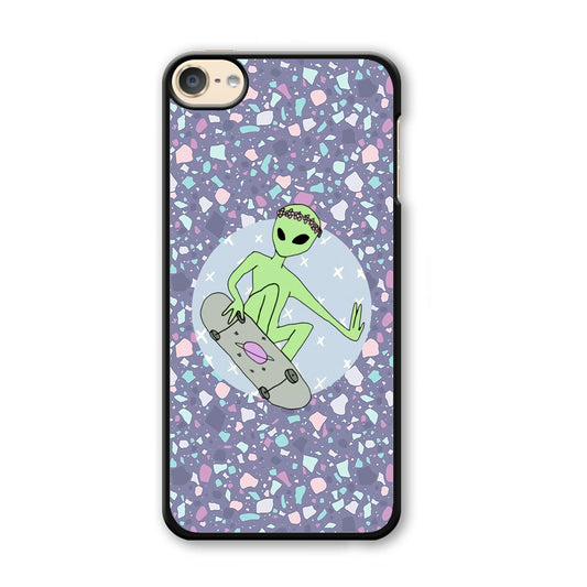 Alien Skate Show iPod Touch 6 Case - Carneyforia
