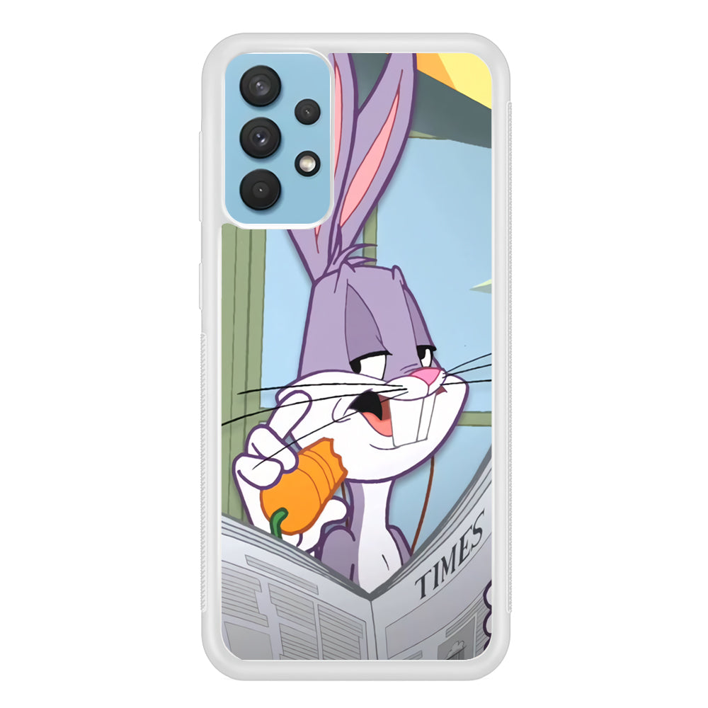 Bugs Bunny Reading The Newspaper Samsung Galaxy A32 Case