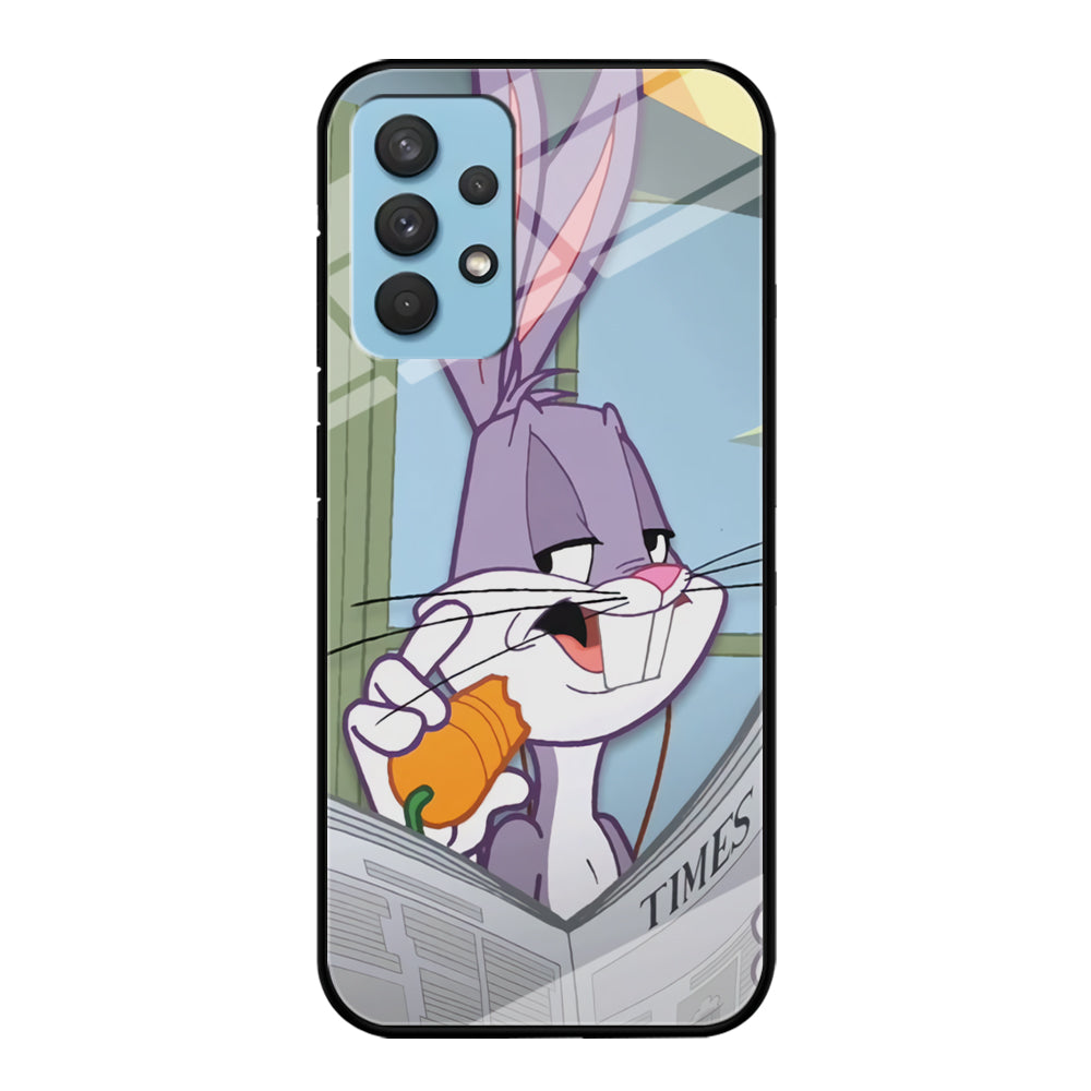 Bugs Bunny Reading The Newspaper Samsung Galaxy A32 Case