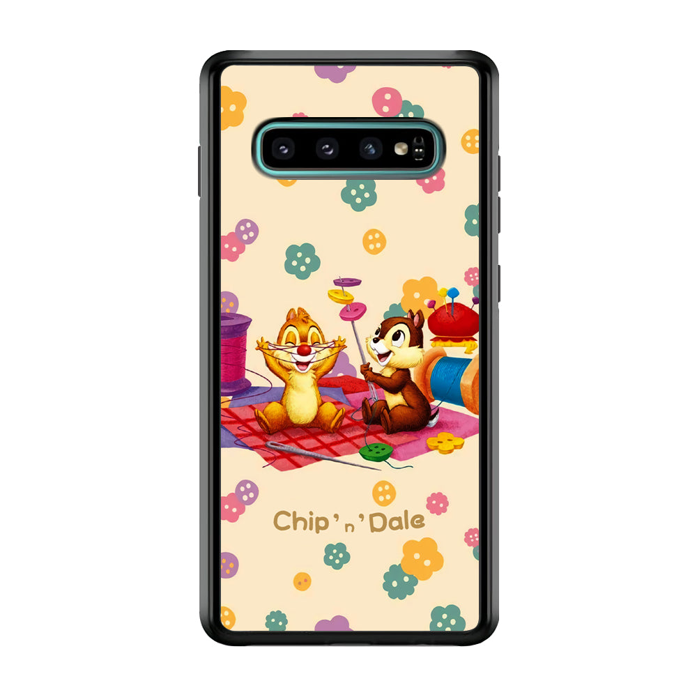 Chip N Dale Play with Yarn Samsung Galaxy S10 Case