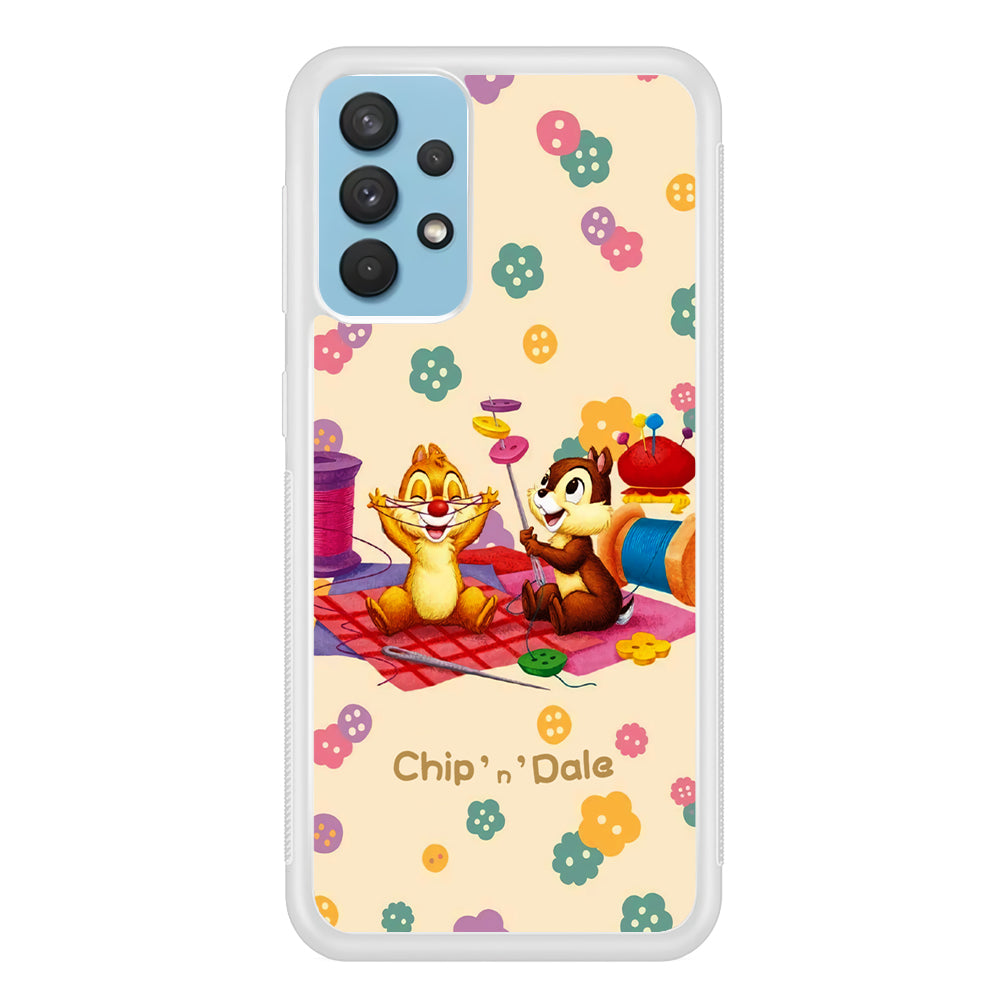 Chip N Dale Play with Yarn Samsung Galaxy A32 Case