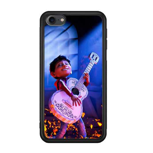 Coco Miguel iPod Touch 6 Case - Carneyforia
