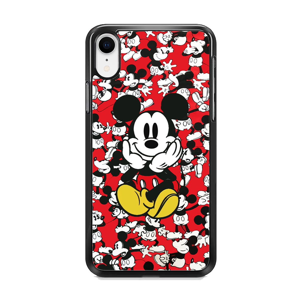 Mickey Leisure Time iPhone XR Case