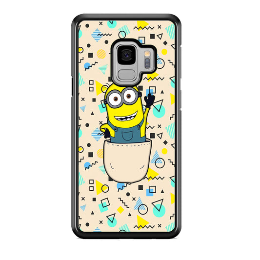 Minion Stand on The Pocket Samsung Galaxy S9 Case
