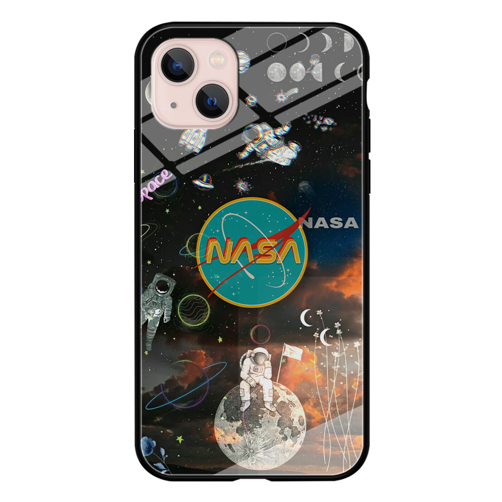 Nasa Distorsion in The Sky iPhone 13 Case