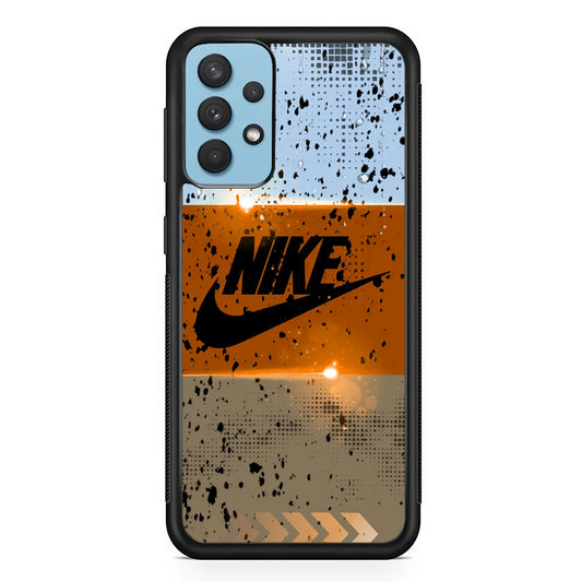 Nike Light Shiny Samsung Galaxy A32 Case