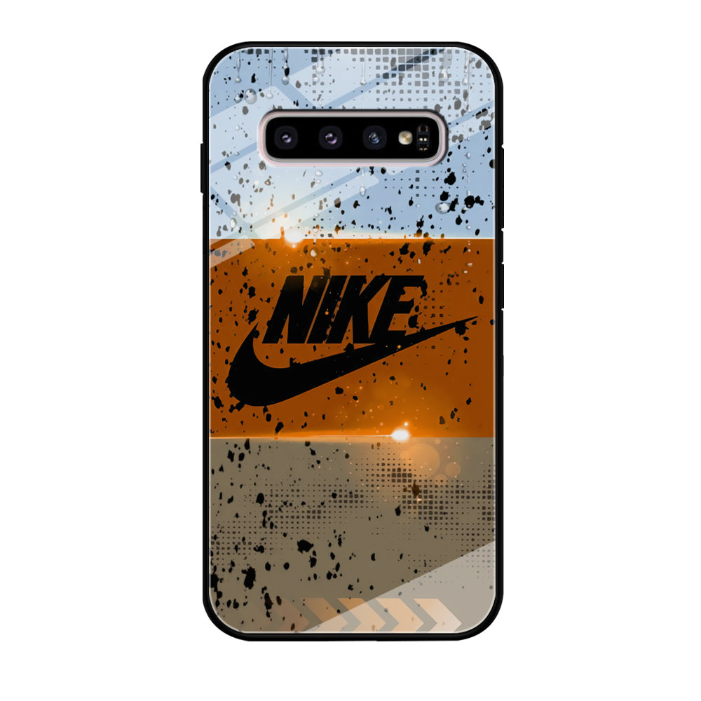 Nike Light Shiny Samsung Galaxy S10 Case