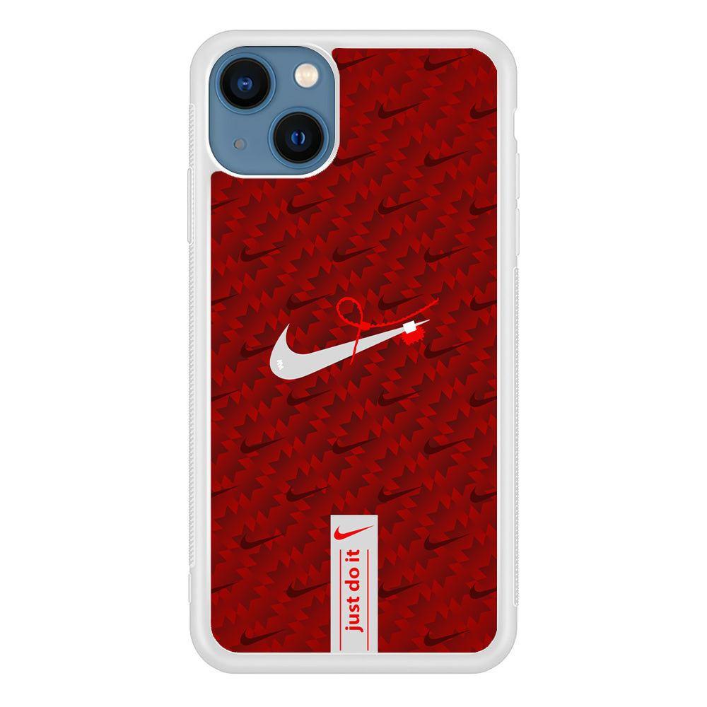 Nike Stuff of Selection iPhone 13 Case