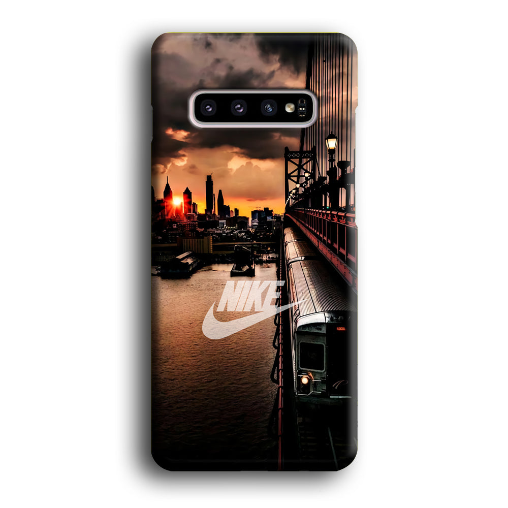 Nike Sunset in New York Samsung Galaxy S10 Case