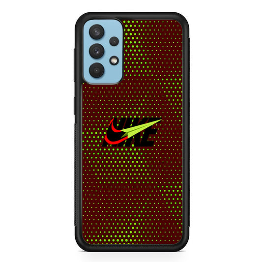 Nike The Paper Plane Samsung Galaxy A32 Case