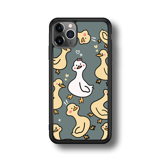 Princess of Duck Patern Wallpaper iPhone 11 Pro Case