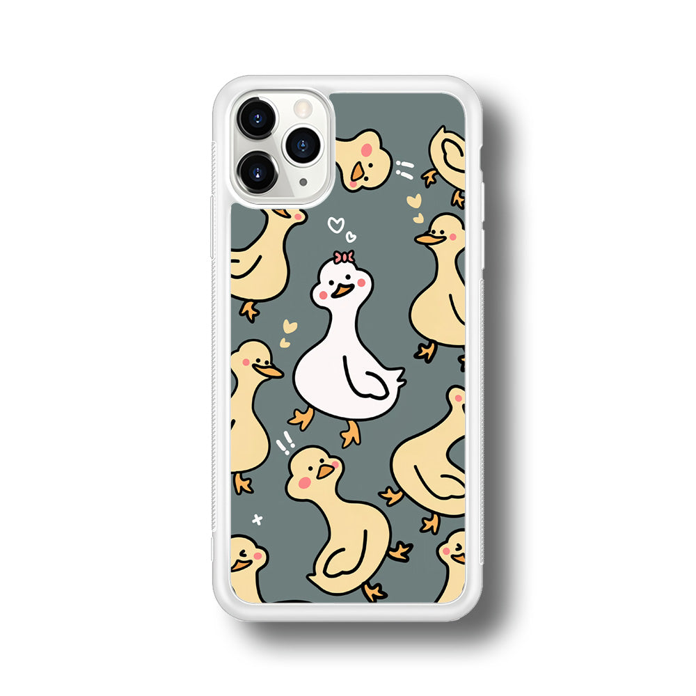 Princess of Duck Patern Wallpaper iPhone 11 Pro Case