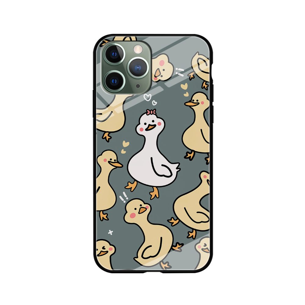 Princess of Duck Patern Wallpaper iPhone 11 Pro Case