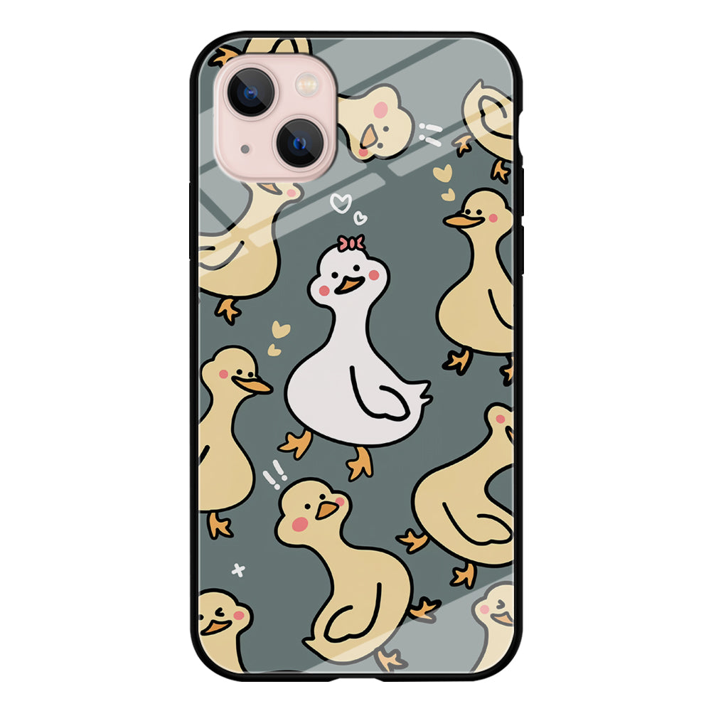 Princess of Duck Patern Wallpaper iPhone 13 Case