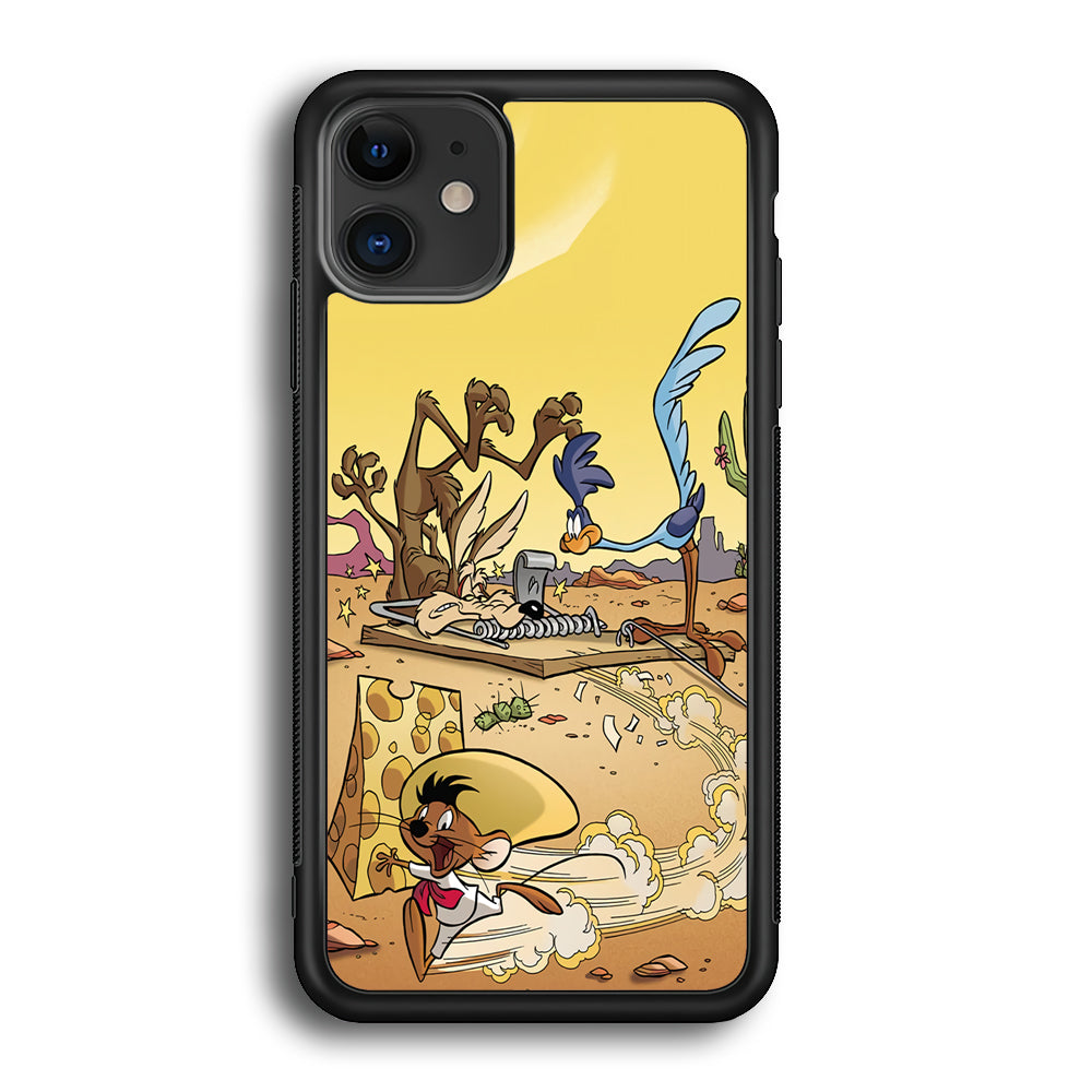 Road Runner Wile E Coyote Trapped iPhone 12 Case