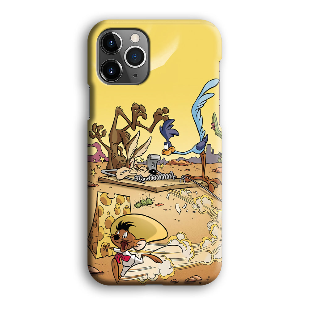 Road Runner Wile E Coyote Trapped iPhone 12 Pro Case