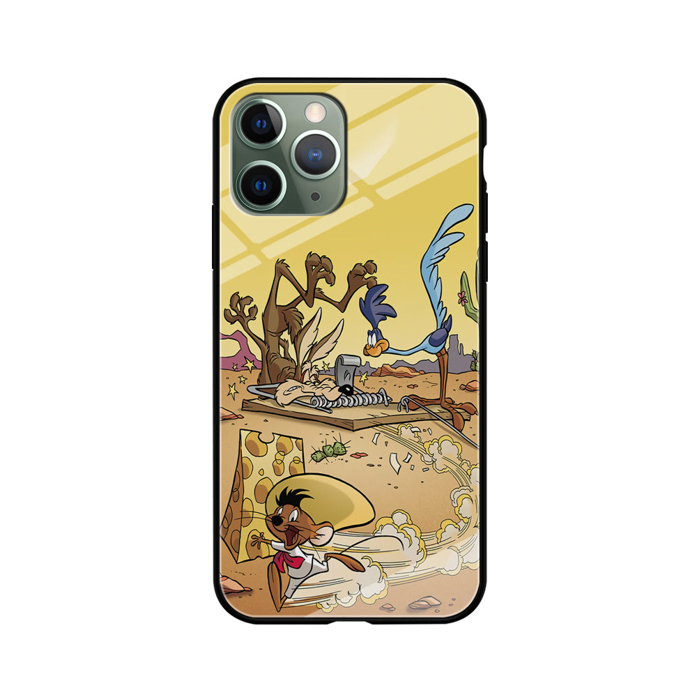 Road Runner Wile E Coyote Trapped iPhone 11 Pro Case