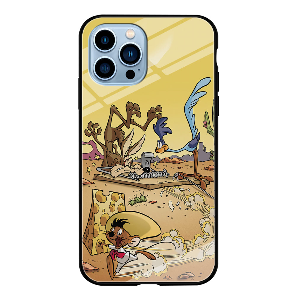 Road Runner Wile E Coyote Trapped iPhone 13 Pro Max Case